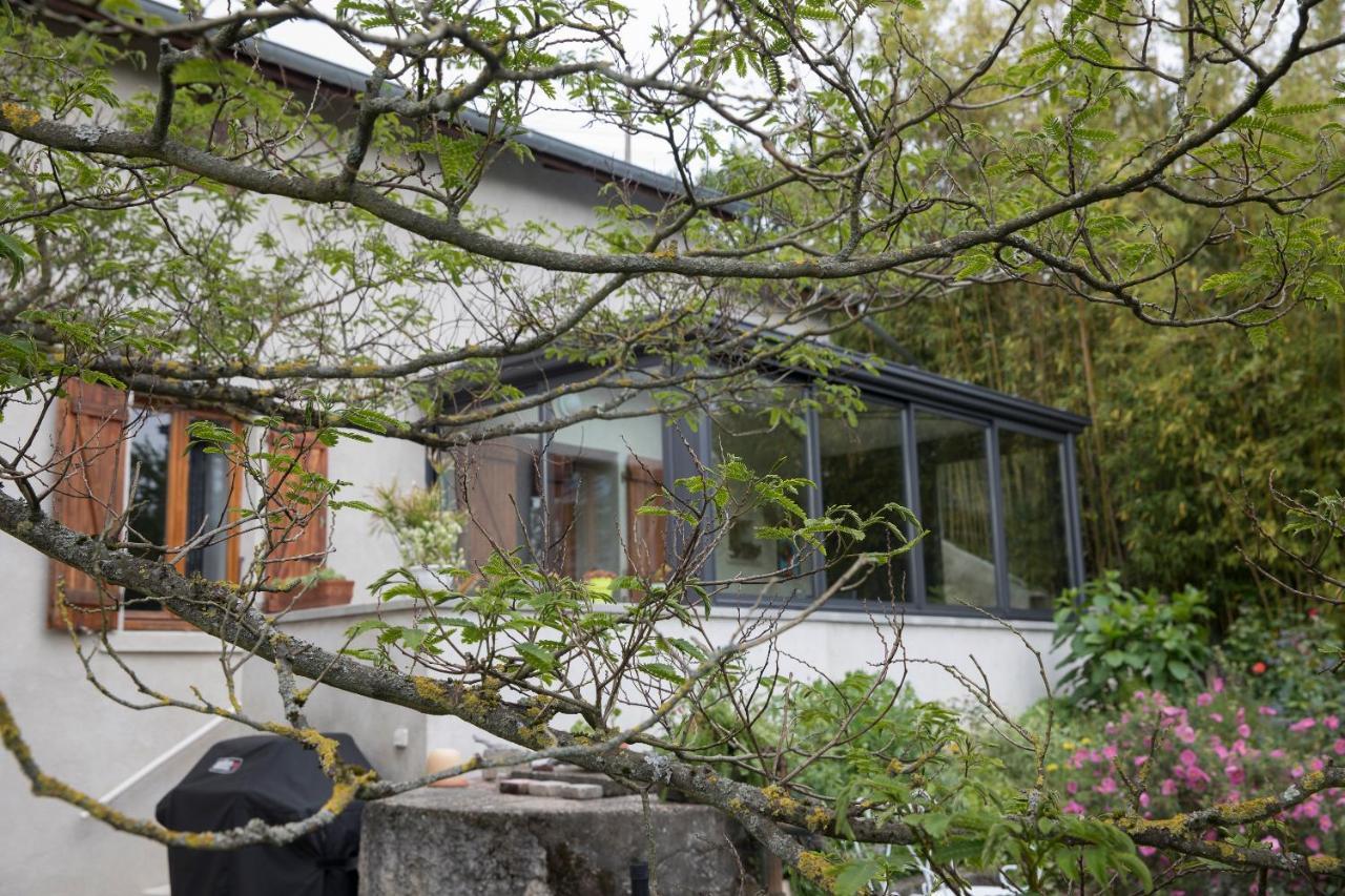 Agreable Logement Independant Avec Veranda Vienne  Esterno foto