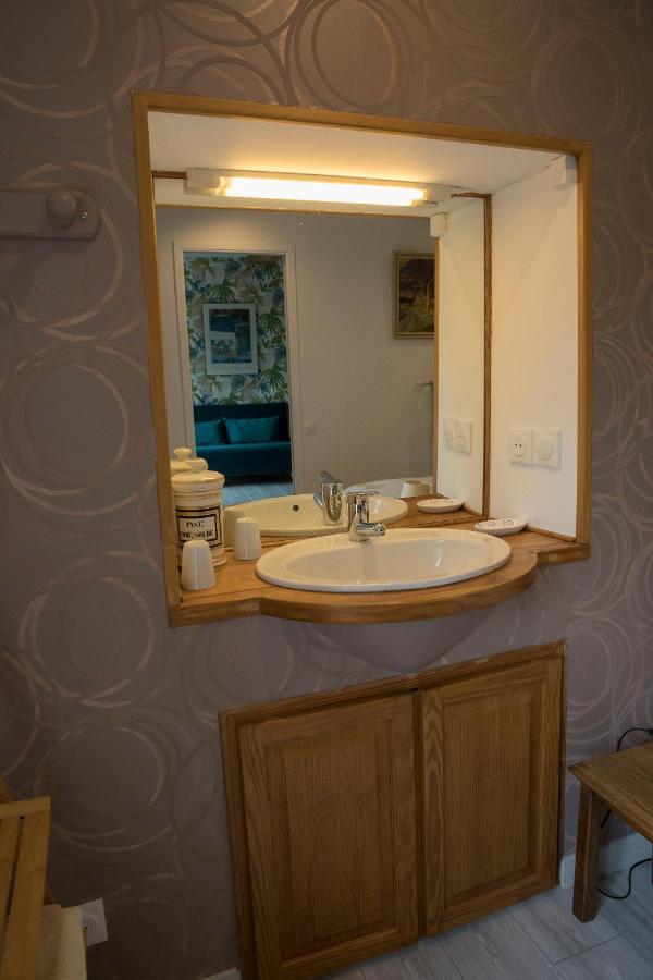 Agreable Logement Independant Avec Veranda Vienne  Esterno foto