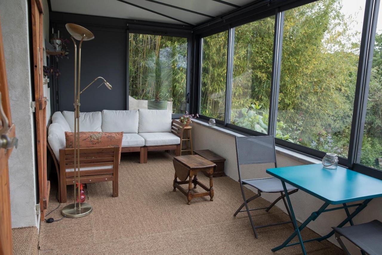 Agreable Logement Independant Avec Veranda Vienne  Esterno foto