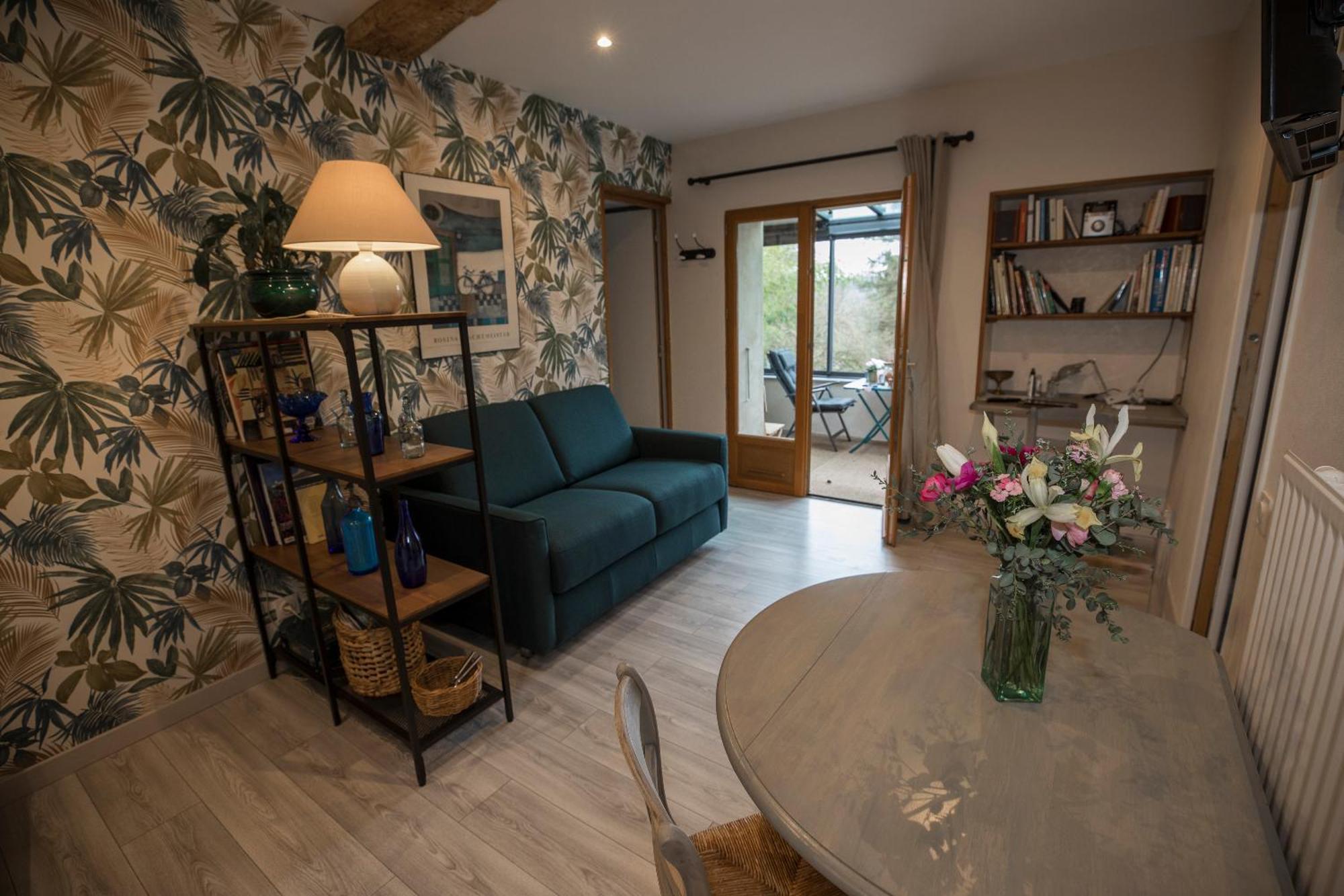 Agreable Logement Independant Avec Veranda Vienne  Esterno foto